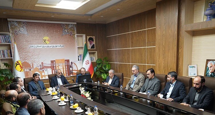 تسریع در توسعه شبکه برق روستایی و نوسازی ناوگان خودرویی شرکت توزیع نیروی برق استان زنجان