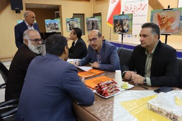 میز خدمت با هدف تکریم ایثارگران در برق منطقه‌ای زنجان برگزار شد