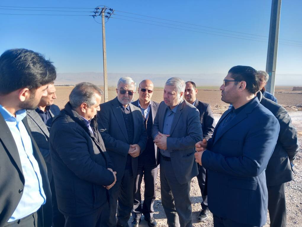 بازدید معاون هماهنگی توزیع توانیر از طرح‌های صنعت برق در قوچان