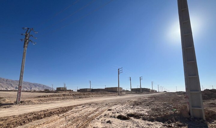 تکمیل طرح برق‌رسانی به نهضت ملی مسکن در دهلران 