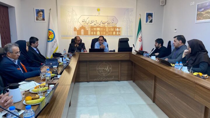 جلسه بهینه‌سازی مصرف انرژی در صنایع بزرگ کرمان برگزار شد