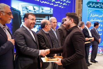 کارمند برق منطقه‌ای فارس، پژوهشگر برتر استان