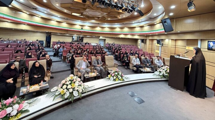 همایش "نقش بانوان در اصلاح فرهنگ بهینه مصرف برق" در آذربایجان شرقی برگزار شد