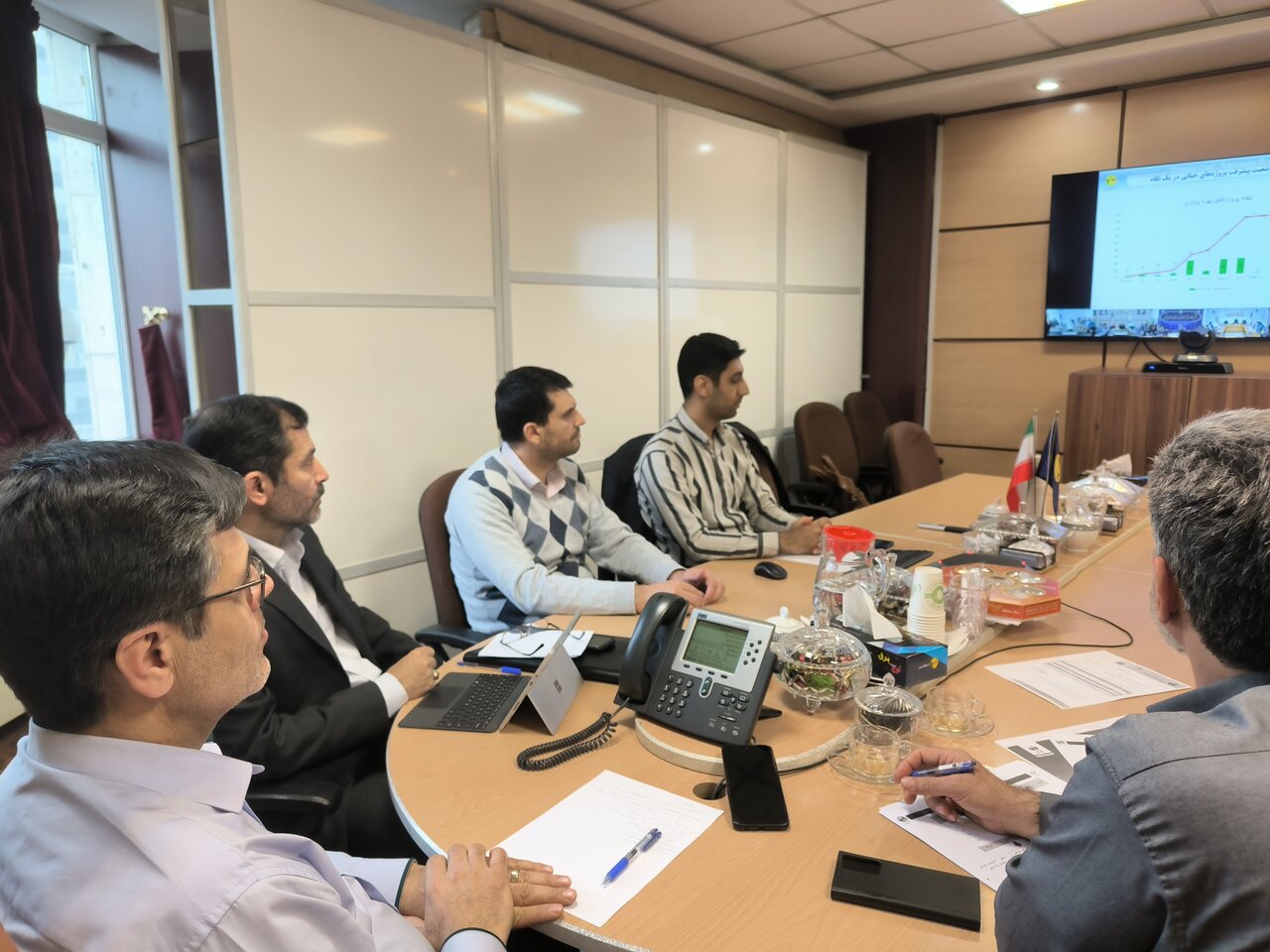 اهتمام صنایع انرژی‌بر به احداث نیروگاه‌ بر اساس ماده ۴ قانون مانع‌زدایی از توسعه صنعت برق ضروری است