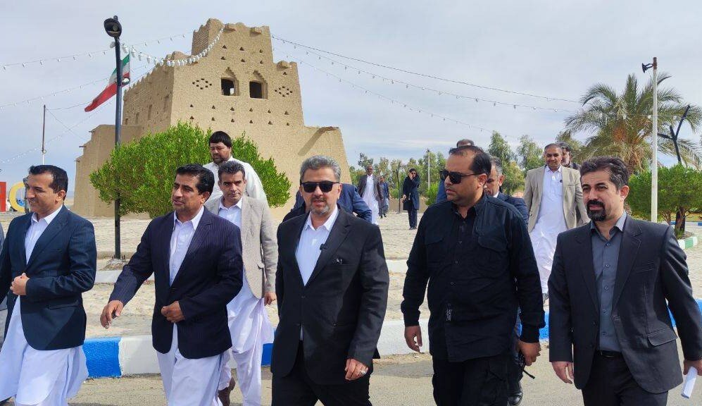 بازدید مدیر عامل توانیر از طرح‌های صنعت برق در استان سیستان و بلوچستان​​​​​​