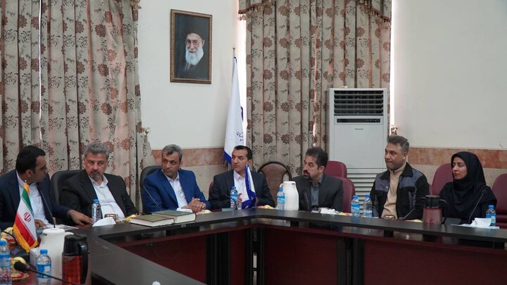 بررسی وضعیت برق‌رسانی و طرحهای صنعت برق در مناطق شرقی شرق سیستان و بلوچستان