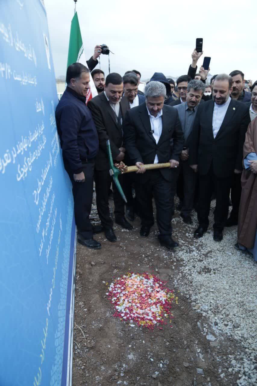 عملیات اجرایی احداث پست ۶۳/۲۰ کیلوولت نهاوند۳ آغاز شد