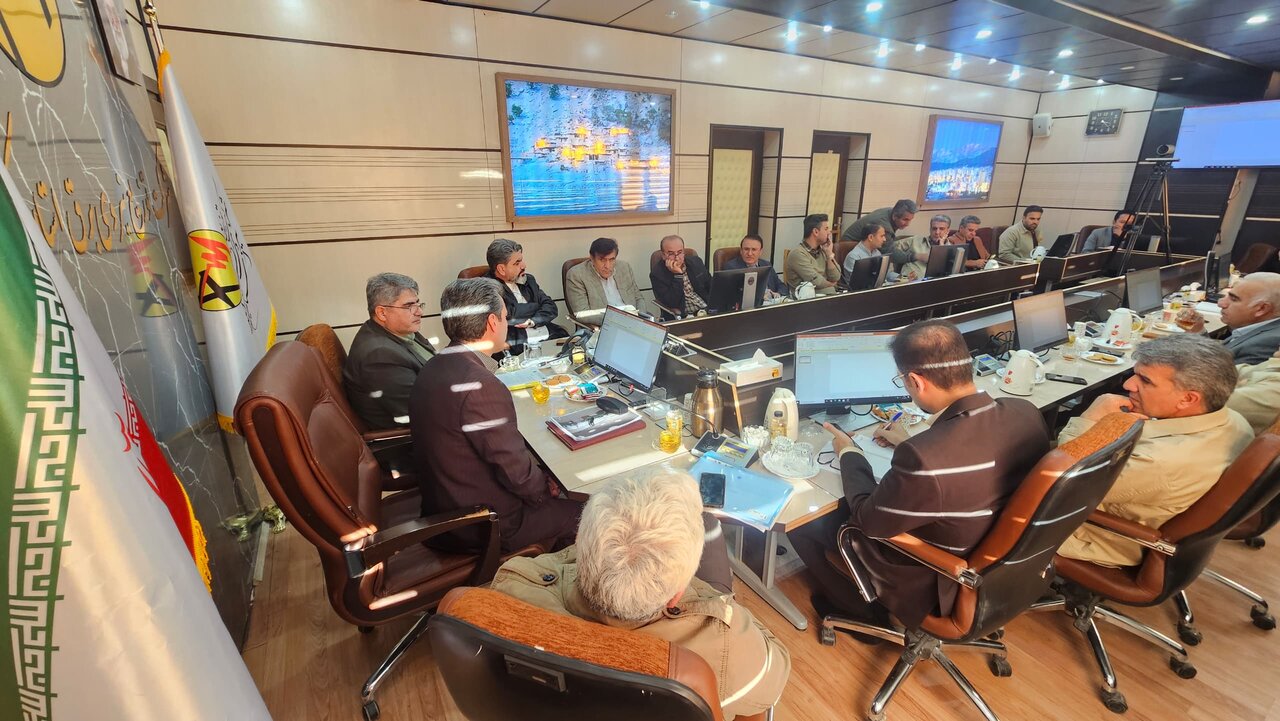 برگزاری نشست نظارت عالیه در توزیع برق کهگیلویه و بویراحمد