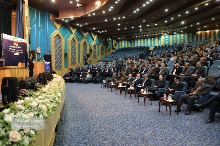 همایش نقد و بررسی عملکرد صنعت برق در گذر از اوج بار تابستان ۱۴۰۴ و ارائه برنامه‌های ۱۴۰۵