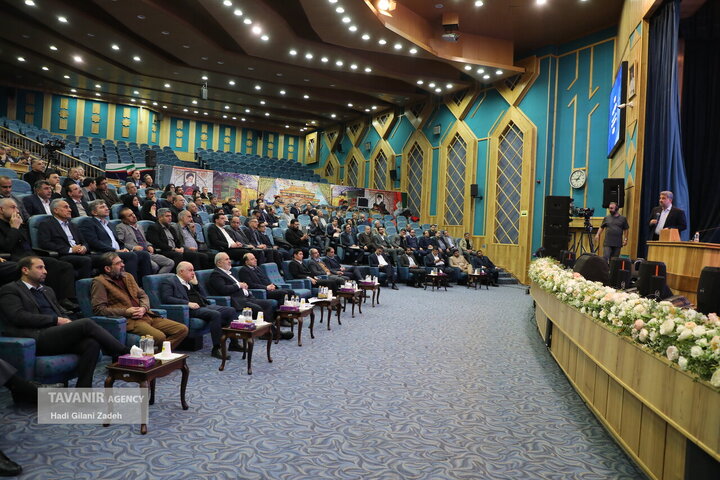 همایش نقد و بررسی عملکرد صنعت برق در گذر از اوج بار تابستان ۱۴۰۴ و ارائه برنامه‌های ۱۴۰۵