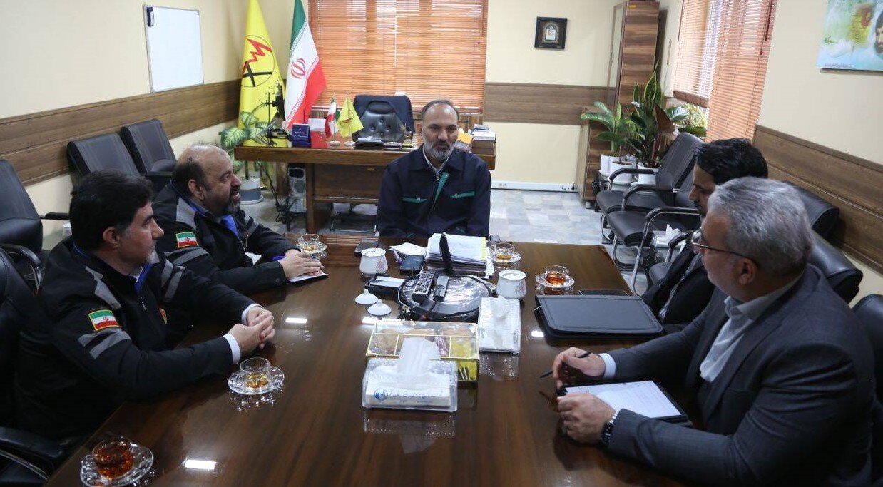 ممیزی عملکرد روابط‌عمومی توزیع نیروی برق قم