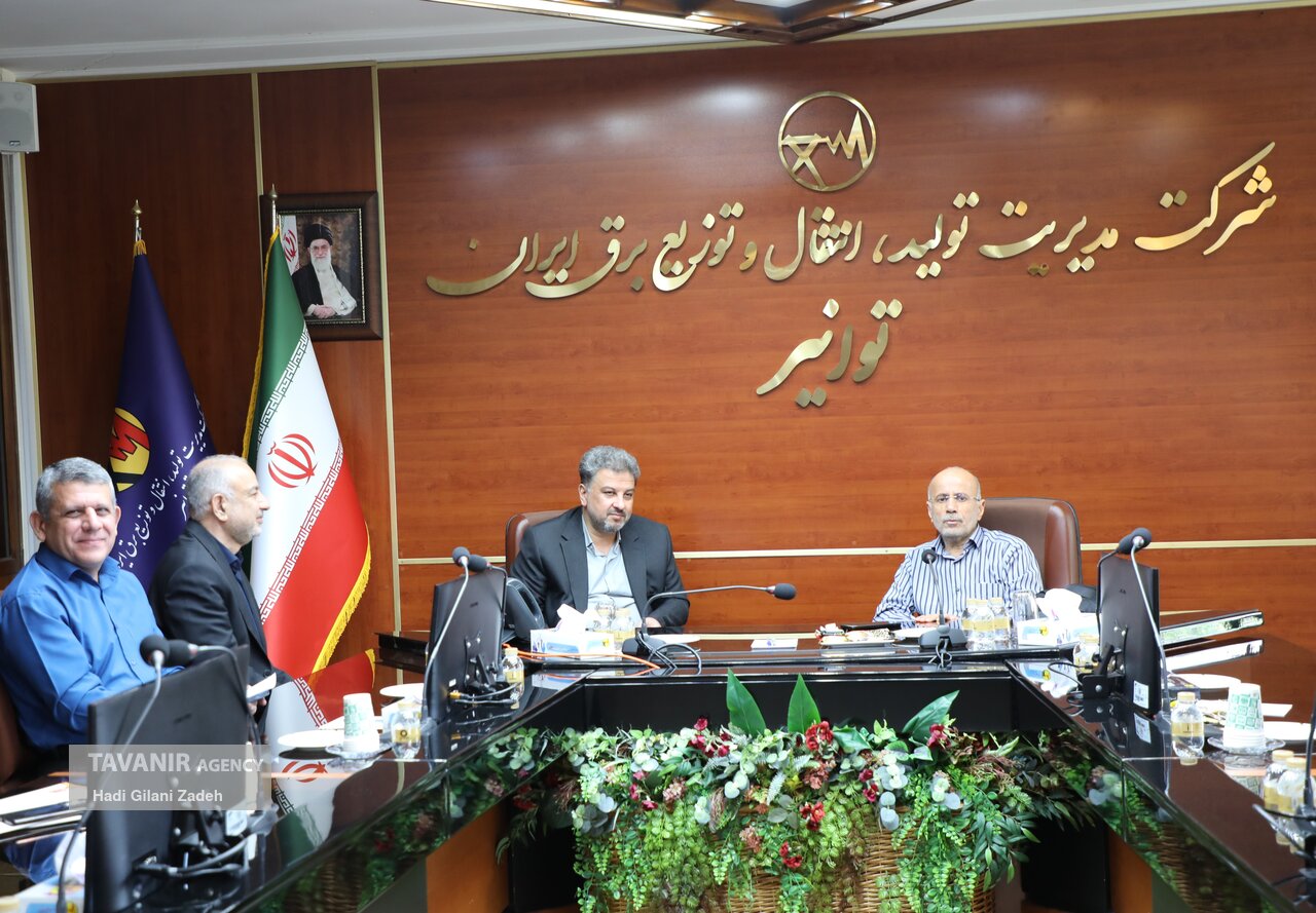 دیدار موسوی نماینده لامرد در مجلس شورای اسلامی با مدیرعامل توانیر