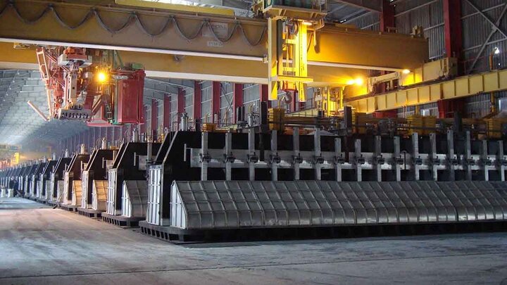 زنگ هشدار سازمان انرژی‌های تجدیدپذیر برای صنایع پرمصرف/ چرا اجرای تعهد صنایع در حوزه برق پاک کند پیش می‌رود؟