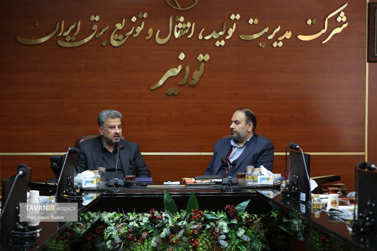 نشست هم‌اندیشی معاون وزیر  آموزش  و پرورش با مدیرعامل شرکت توانیر به منظور بررسی اجرای طرح ملی سبا در مدارس