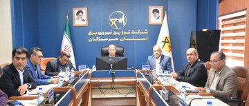 هوشمندسازی ۲۰۰ هزار کنتور برق و شتاب‌گیری طرح‌های نیروگاه‌های خورشیدی در هرمزگان