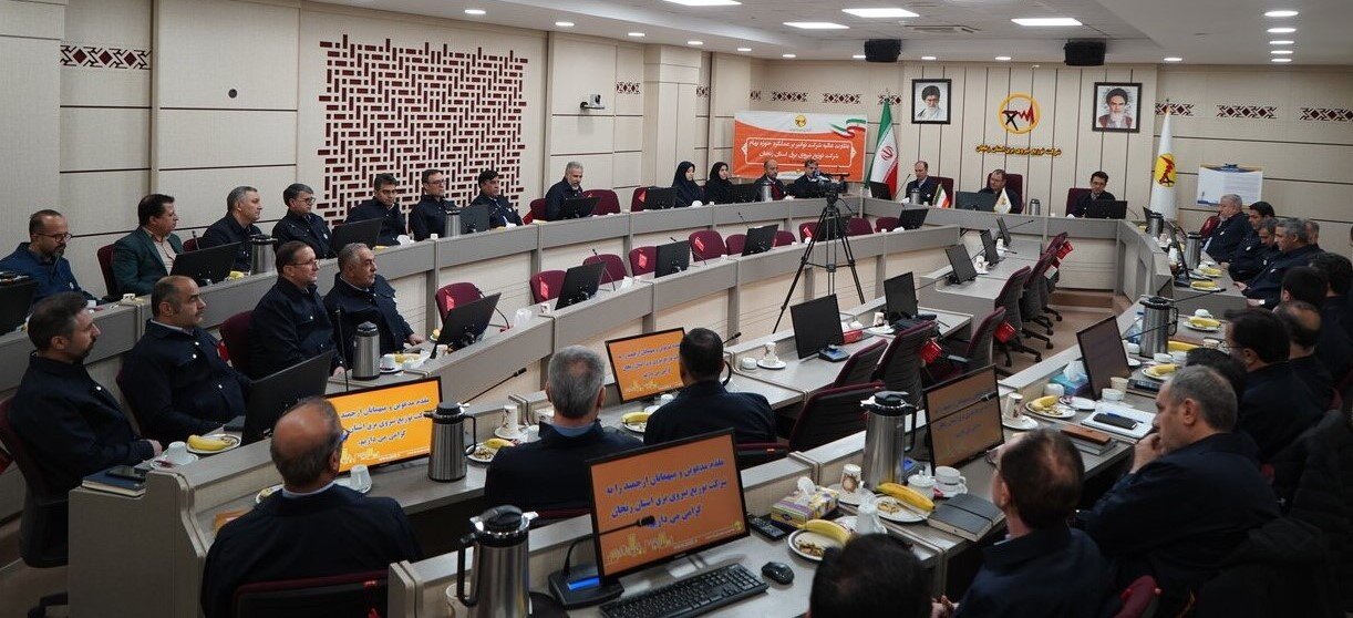 تاکید بر نهادینه‌سازی ایمنی و ارتقای بهره‌وری در صنعت برق زنجان