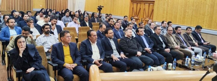 برگزاری نشست شورای حقوقی منطقه سه صنعت برق کشور در سیستان و بلوچستان