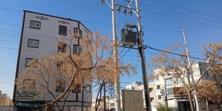 احداث یک دستگاه پست هوایی در شاهین‌شهر اصفهان