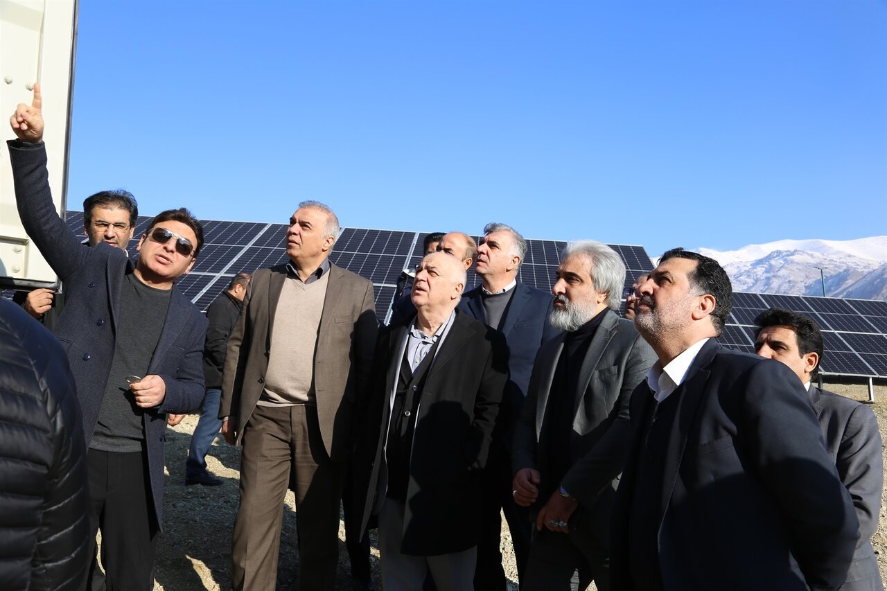 تحلیل رفتار شبکه برق تهران با توسعه نیروگاه‌های خورشیدی