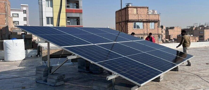 تجهیز ۳۰۰ مدرسه در شهرستانهای استان تهران به پنل‌های خورشیدی