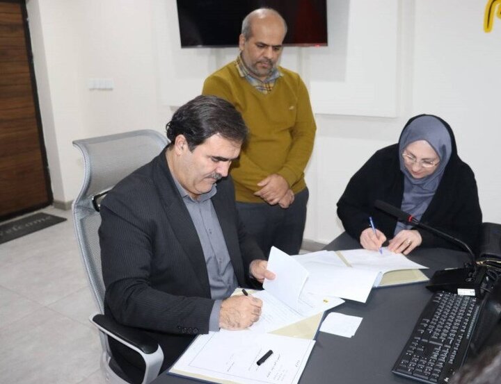 امضای تفاهم‌نامه همکاری بنیاد ملی نخبگان و توزیع برق استان قزوین