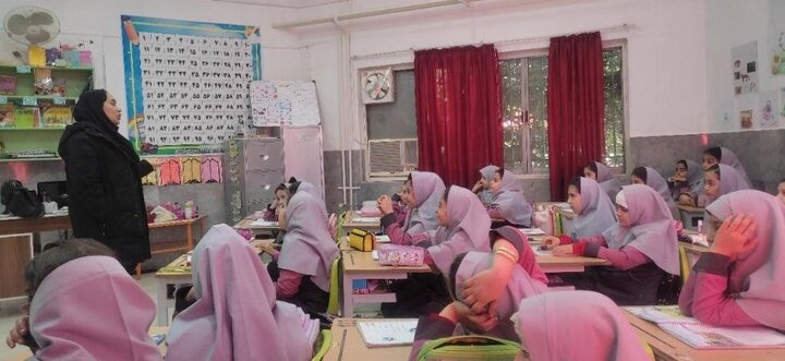 برگزاری کارگاه آموزشی مدیریت مصرف برق در دبستان دانشگاه صنعتی اصفهان