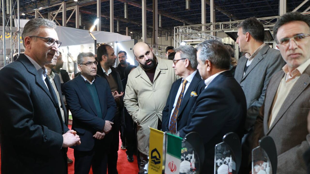 سرکنسول ترکیه از غرفه توزیع برق خراسان رضوی بازدید کرد