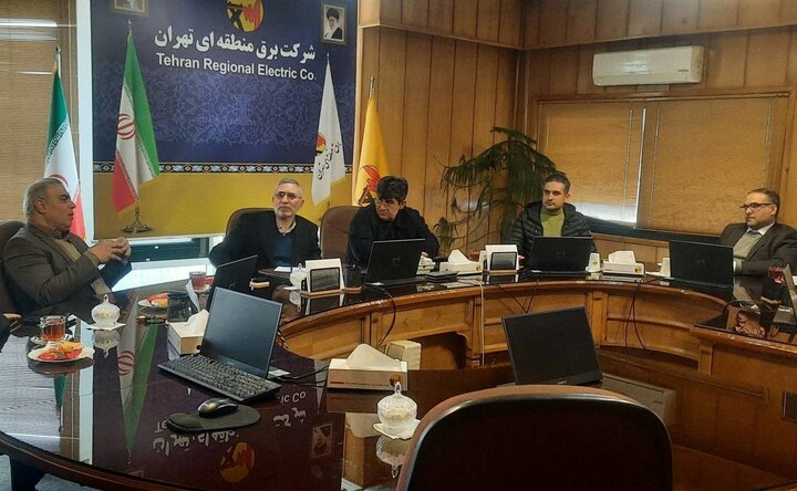 بازدید معاون عمرانی استاندار تهران از روند تأمین برق پایتخت در فصل سرما / لزوم استمرار خدمت رسانی صنعت برق به مردم
