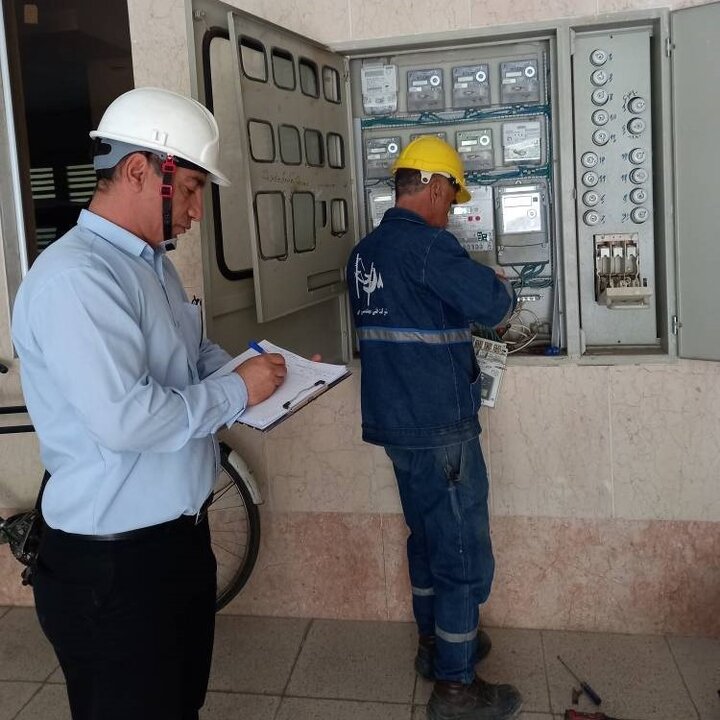 تعویض و نصب کنتورهای هوشمند ۱۸ هزار مشترک خانگی و تجاری پرمصرف اصفهان