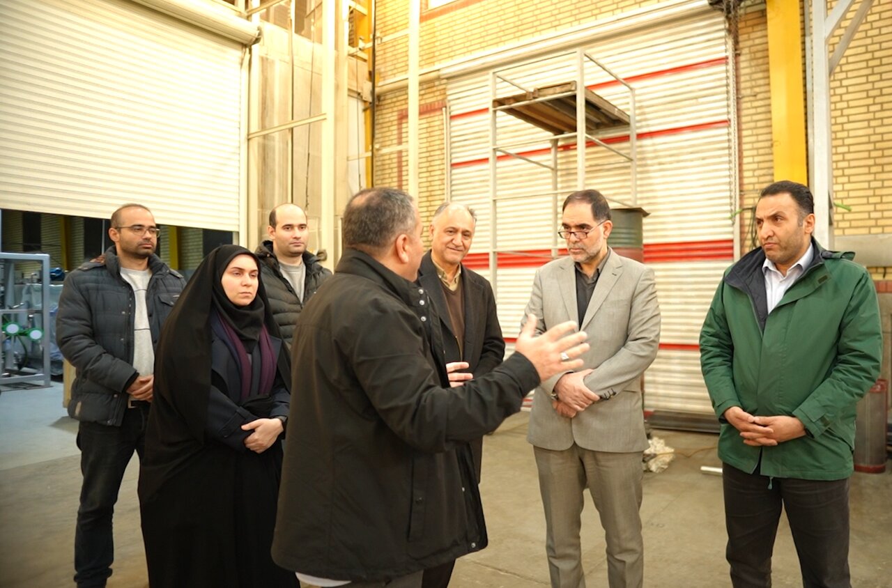 بازدید معاون برنامه‌ریزی توانیر از روند احداث نیروگاههای مقیاس کوچک در تهران