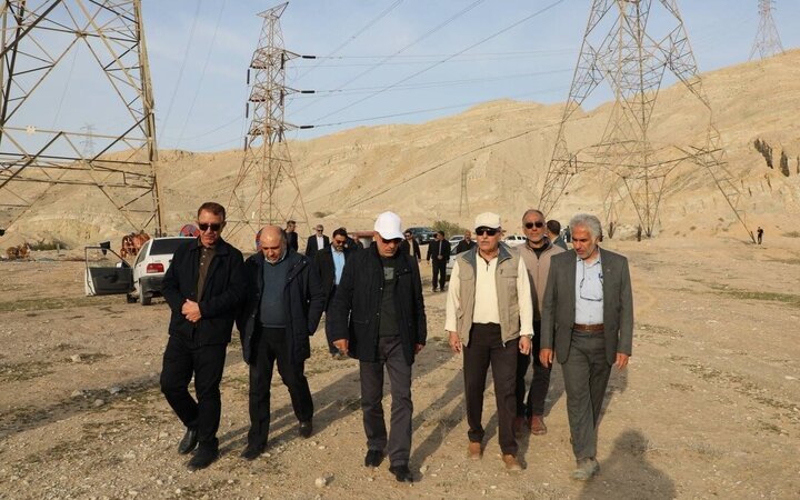 اجرای طرح تعویض هادی خط ۴۰۰ کیلوولت امیدیه خوزستان