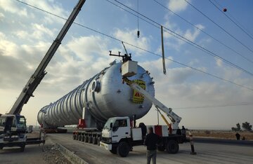 نبرد اراده‌ها زیر آسمان داراب و زرین دشت :
لحظاتی که صنعت برق فارس برای عبور محموله ترافیکی نفس در سینه حبس کرد