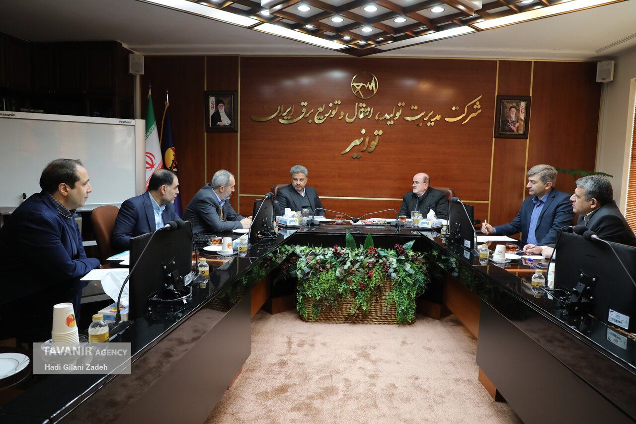 دیدار مهرداد لاهوتی نماینده لنگرود در مجلس شورای اسلامی با مدیرعامل توانیر