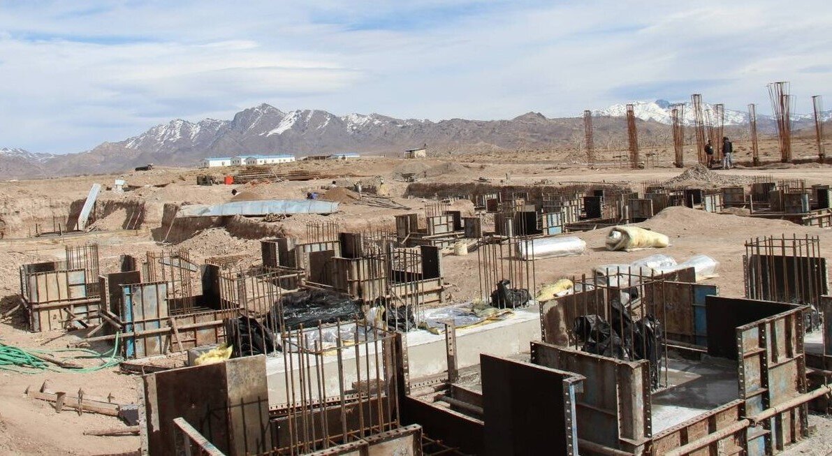 پیشرفت عملیات اجرایی ۲ پست و خط انتقال برق منطقه‌ای کرمان در رابر و بافت