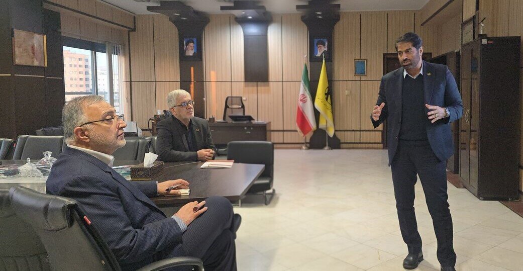 بازدید شهردار تهران از سامانه‌های رصد، پایش و مدیریت شبکه توزیع برق پایتخت