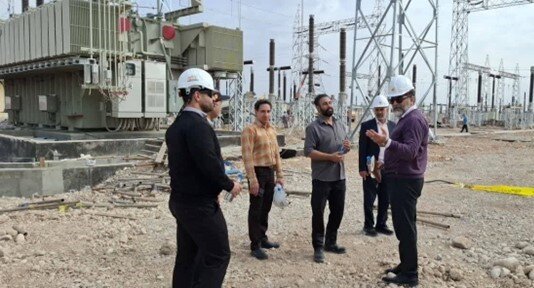 بازدید نمایندگان معاونت برنامه‌ریزی توانیر از طرحهای حیاتی شرکتهای برق منطقه‌ای