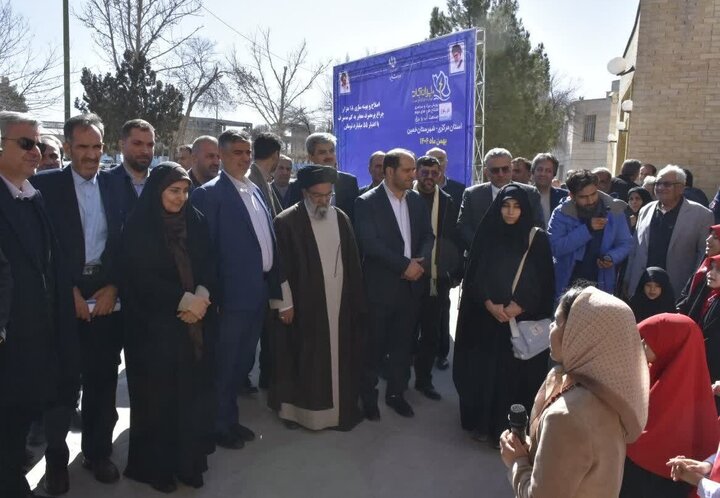 بهره‌برداری و عملیات اجرایی ۱۵ طرح توزیع برق شهرستان خمین آغاز شد