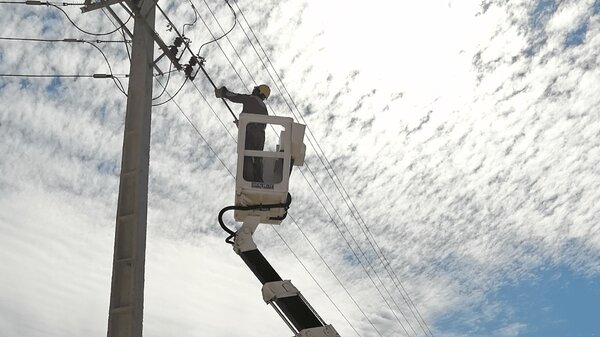 ۶۵ طرح توزیع برق استان فارس به بهره‌برداری می‌رسد