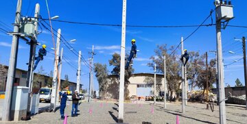 انجام صلاحیت حرفه‌ای ۲۰۰ نفر از نیروهای سیمبان توزیع برق سیستان و بلوچستان