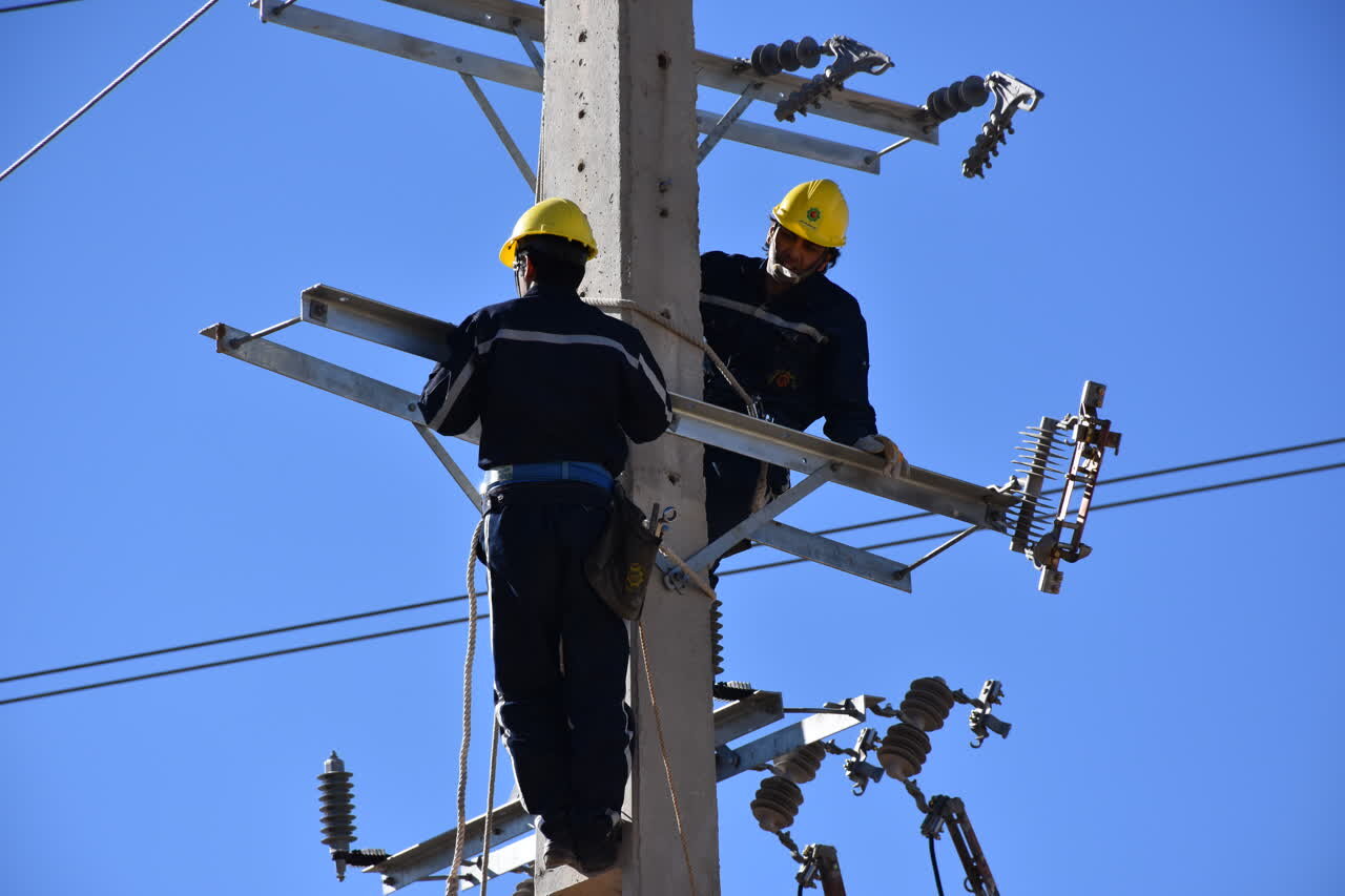 رشد ۱۴ برابری شبکه توزیع برق استان مرکزی پس از انقلاب اسلامی