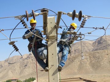 ۱۲ طرح برق‌رسانی و اصلاح شبکه توزیع در استان اصفهان به بهره‌برداری می‌رسد
