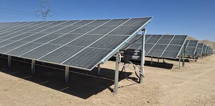 افزایش ۴۲۵ درصدی احداث نیروگاه‌های خورشیدی بزرگ مقیاس در استان فارس