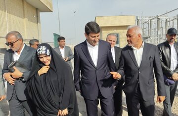 طرح‌های زیرساختی توزیع برق استان هرمزگان بهره‌برداری رسید