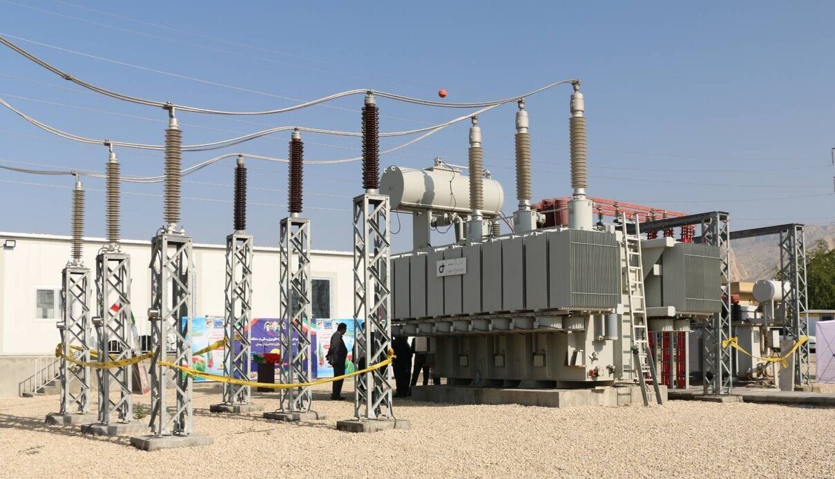 ۴ طرح برق‌رسانی در کنگان و جم به بهره‌برداری رسید