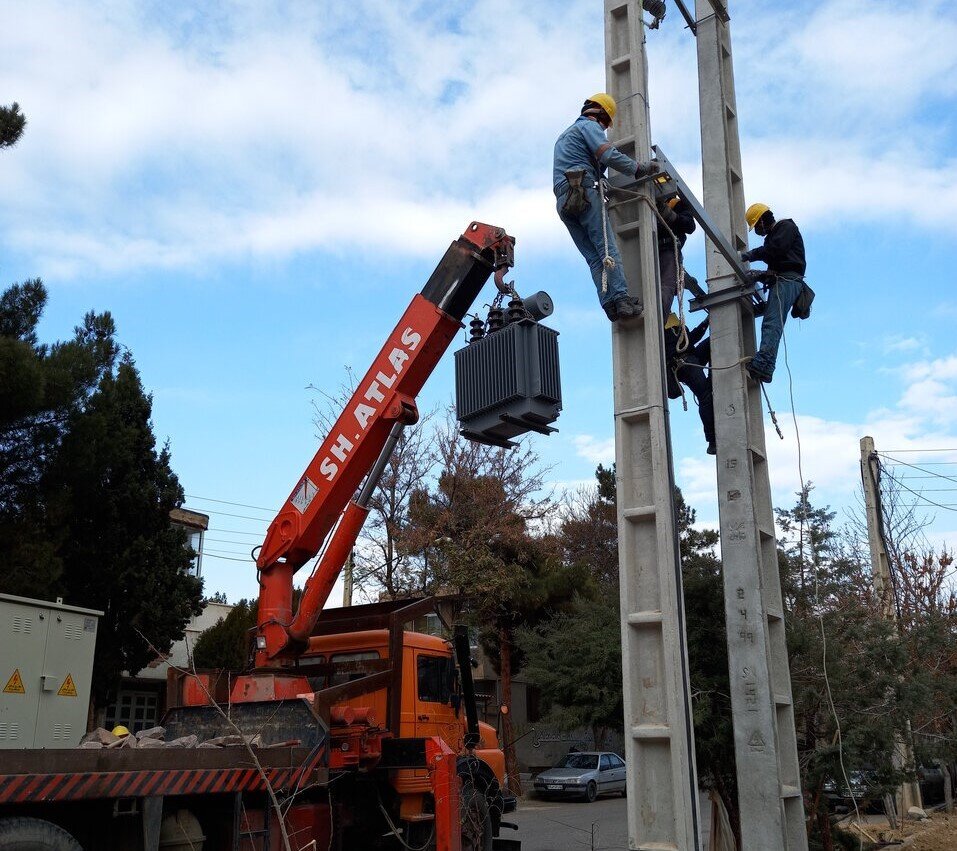 بهینه‌سازی و برق‌رسانی به ۱۰ طرح در شهرستان میامی