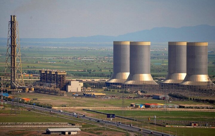 اجرای طرح پوشش عایقی بر روی ترانسفورماتورهای جریان پست ۴۰۰ کیلوولت نیروگاه شهید رجایی