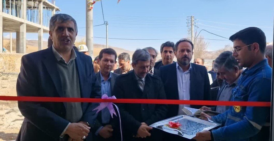 بهره‌برداری از ۱۴ طرح برق‌رسانی در شهرستان سمیرم