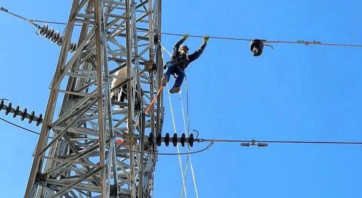 تحقق ۱۰۰ درصدی سرویس پیشگیرانه (PM) برق منطقه‌ای زنجان در حوزه انتقال و فوق توزیع