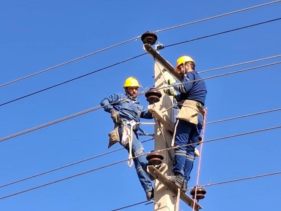 اصلاح و بهینه‌سازی فیدر ۲۰ کیلوولت آرد بهنان در شهرک دانش قزوین