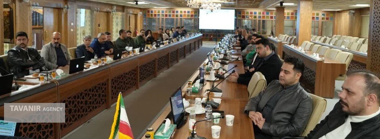 برگزاری نشست تخصصی ارائه راهکارهای تامین مالی طرح‌های خورشیدی در اصفهان